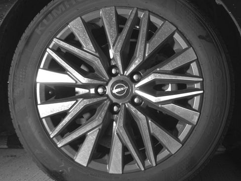 Used 2025 Nissan Altima 2.5 SV FWD image 10