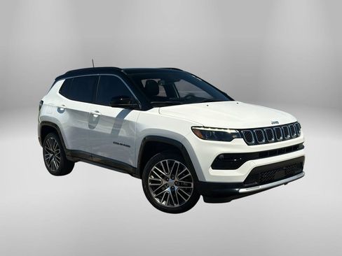 Used 2023 Jeep Compass Limited w/ Elite Group AWD/4WD image 5