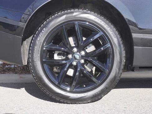 Used 2025 Land Rover Range Rover Velar S image 34