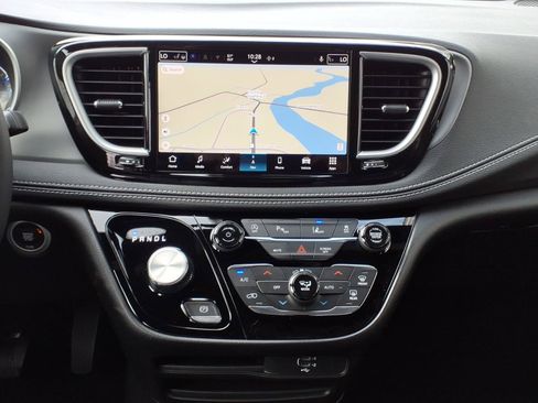 New 2027 Chrysler Pacifica Select w/ Family Tech Group FWD image 8