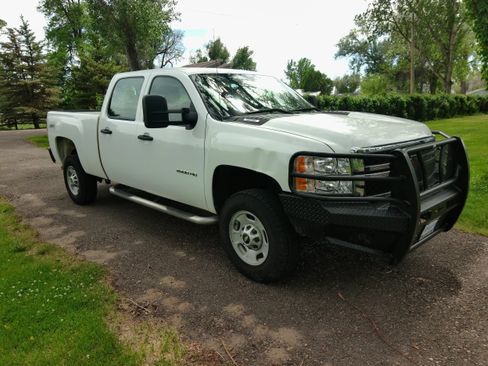 Used 2013 Chevrolet Silverado 2500 W/T AWD/4WD image 1