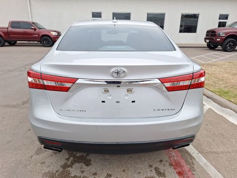 Used 2013 Toyota Avalon Limited image 6