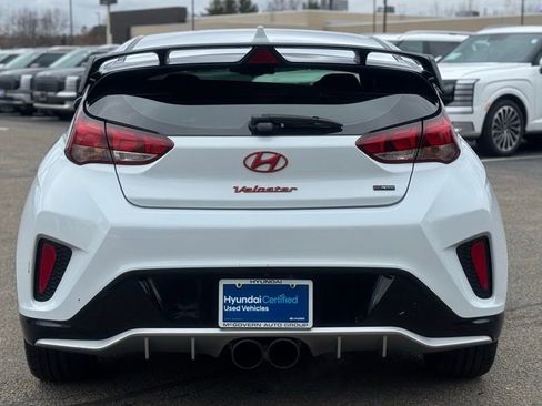 Used 2020 Hyundai Veloster Turbo R-Spec image 4