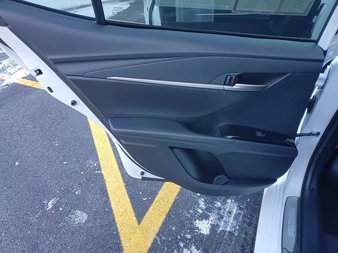 Used 2025 Toyota Camry LE image 10