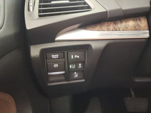 Used 2020 Acura MDX SH-AWD w/ Technology Package image 18