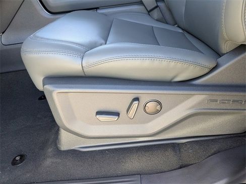 New 2026 Ford Expedition Active image 48