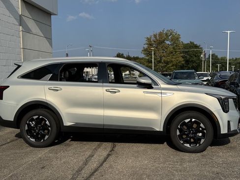 New 2026 Kia Sorento S AWD/4WD image 18
