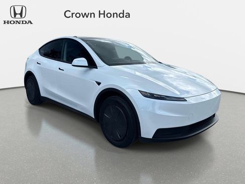 Used 2026 Tesla Model Y 2WD image 6