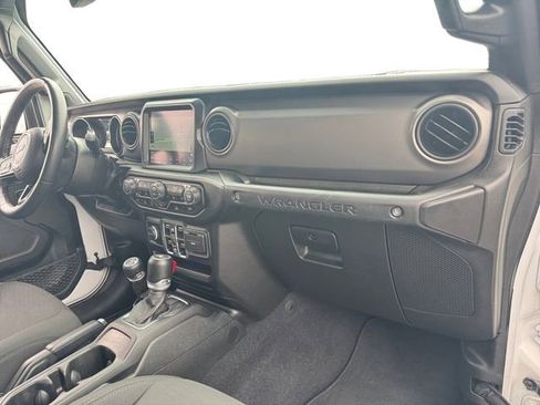 Certified 2022 Jeep Wrangler Unlimited Sport AWD/4WD image 17