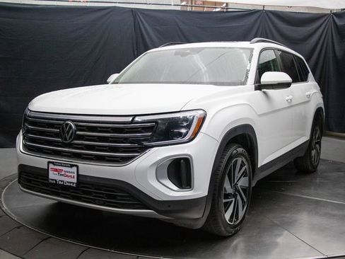 Used 2024 Volkswagen Atlas SE image 6