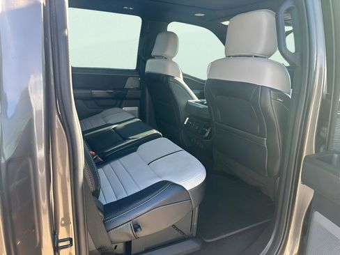 Used 2023 Ford F150 Lightning Platinum image 14