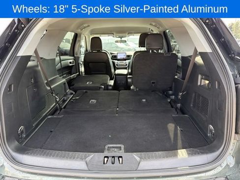 Used 2024 Ford Explorer XLT w/ Equipment Group 202A AWD/4WD image 21