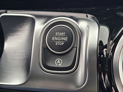 New 2026 Mercedes-Benz GLB 250 image 29