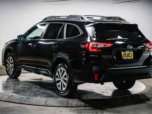 Used 2020 Subaru Outback Premium image 2