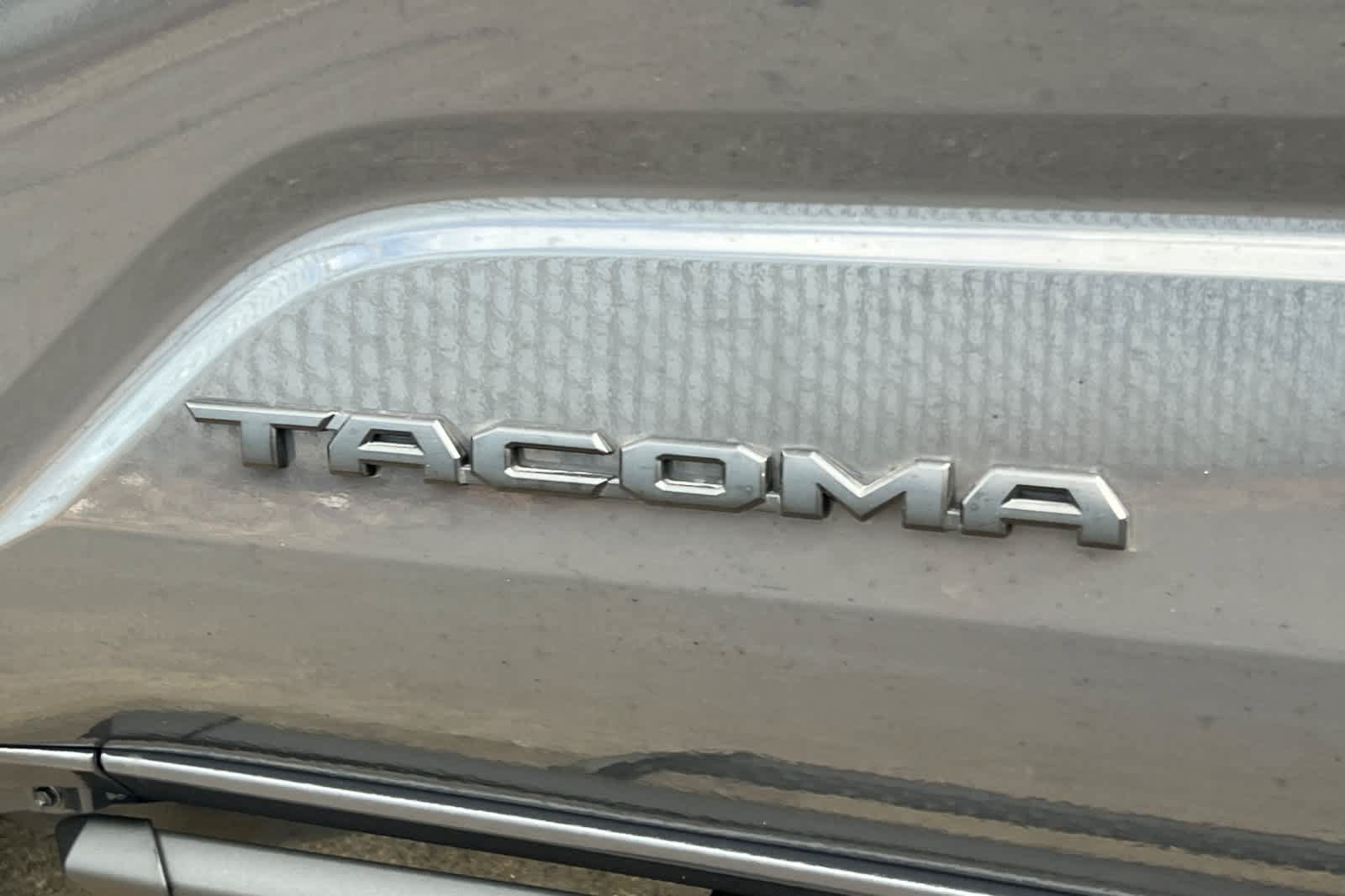 Certified 2025 Toyota Tacoma TRD Sport w/ TRD Sport Premium Package AWD/4WD image 24