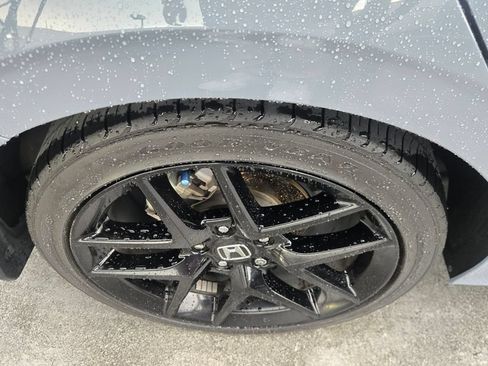 Used 2024 Honda Civic Sport image 6