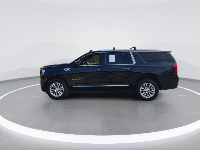Certified 2023 GMC Yukon XL SLT w/ SLT Premium Package AWD/4WD image 6