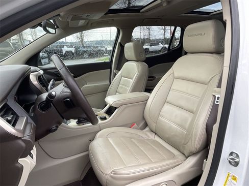 Used 2018 GMC Acadia Denali w/ Technology Package image 20