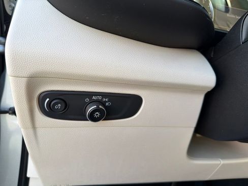 Used 2023 Buick Envision Preferred AWD/4WD image 20