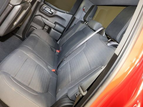 Used 2020 Chevrolet Silverado 1500 LT image 9