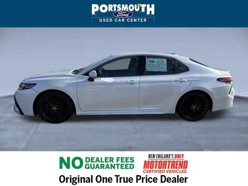 Used 2023 Toyota Camry XSE image 2