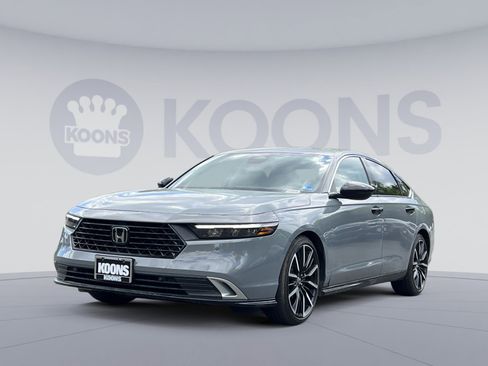 Used 2024 Honda Accord Touring image 5