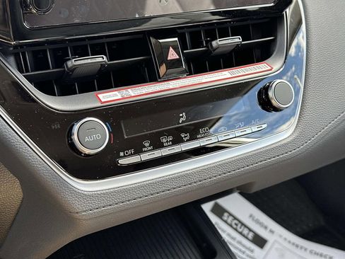 New 2026 Toyota Corolla Cross LE AWD/4WD image 30