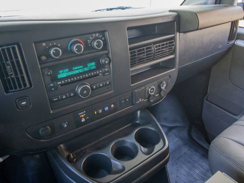 Used 2019 Chevrolet Express 3500 Extended w/ Driver Convenience Package RWD image 19
