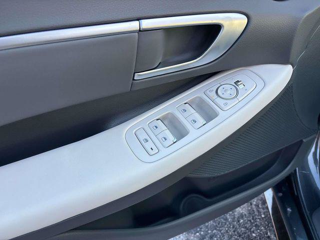 New 2026 Hyundai Sonata SEL FWD image 8