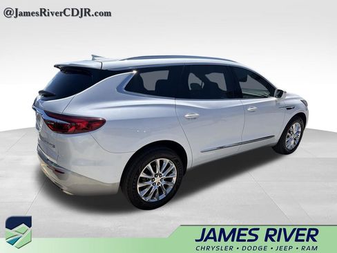 Used 2019 Buick Enclave Premium w/ LPO, Cargo Package AWD/4WD image 6