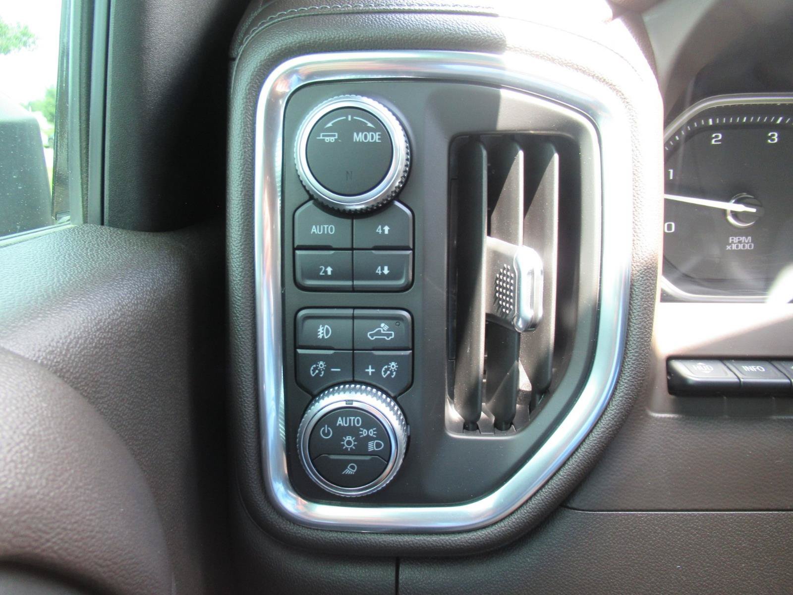 Used 2020 GMC Sierra 2500 Denali w/ Denali Ultimate Package AWD/4WD image 23