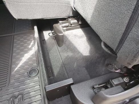 New 2026 RAM 1500 Laramie w/ Sport Appearance Package AWD/4WD image 22