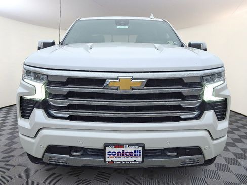 Used 2023 Chevrolet Silverado 1500 High Country image 2