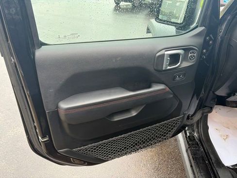 Used 2021 Jeep Wrangler Unlimited Rubicon AWD/4WD image 12