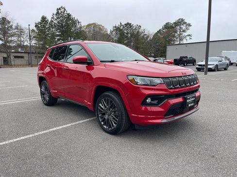Used 2022 Jeep Compass Limited AWD/4WD image 4