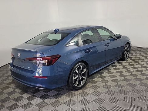 Certified 2025 Honda Civic Sport Touring image 4