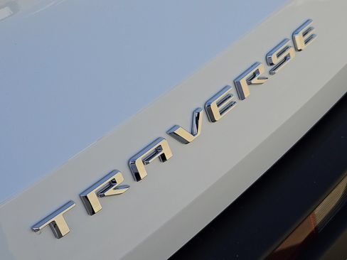 New 2027 Chevrolet Traverse LT FWD image 13