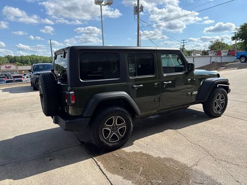 Used 2021 Jeep Wrangler Unlimited Sport AWD/4WD image 5