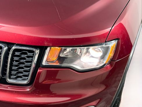 Used 2020 Jeep Grand Cherokee Limited image 11