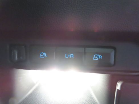 Used 2026 Ford Explorer Tremor w/ Tremor Convenience Package AWD/4WD image 43