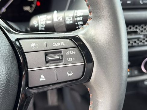 Used 2025 Honda HR-V Sport image 13