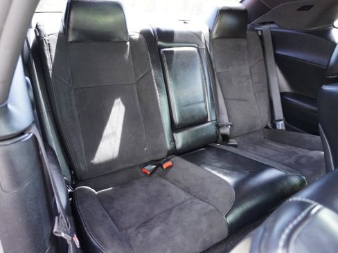 Used 2016 Dodge Challenger R/T Plus image 20