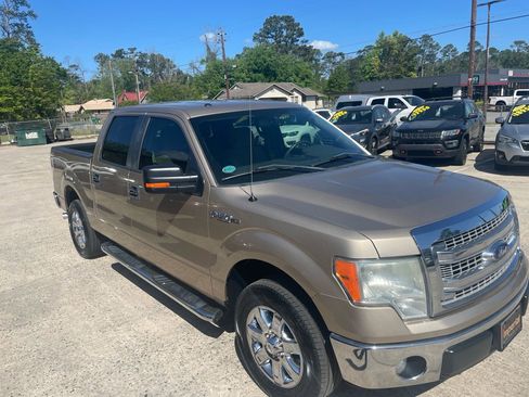 Used 2014 Ford F150 XLT w/ XLT Chrome Package RWD image 4