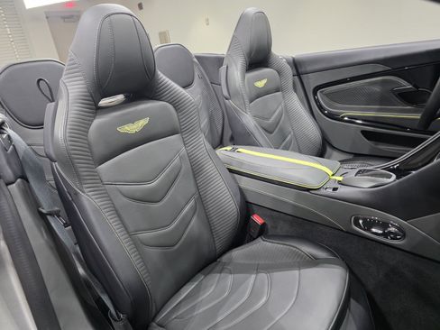 Used 2023 Aston Martin DBS Superleggera Volante RWD image 31