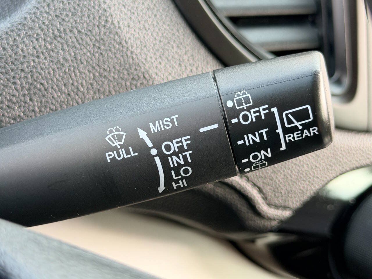 Used 2015 Honda CR-V LX image 38