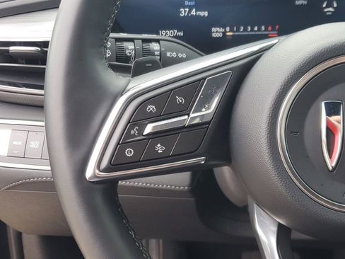 Used 2025 Buick Enclave Preferred image 24