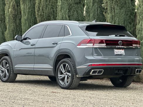 Used 2024 Volkswagen Atlas Cross Sport SEL R-Line image 6