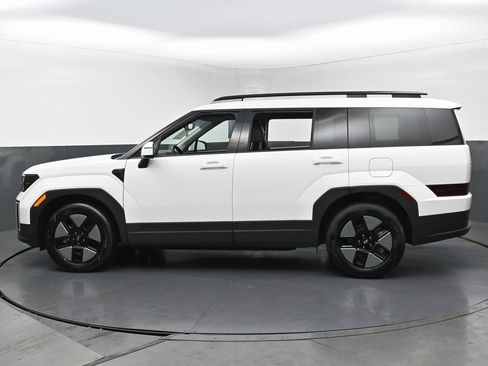 Used 2025 Hyundai Santa Fe SEL image 8