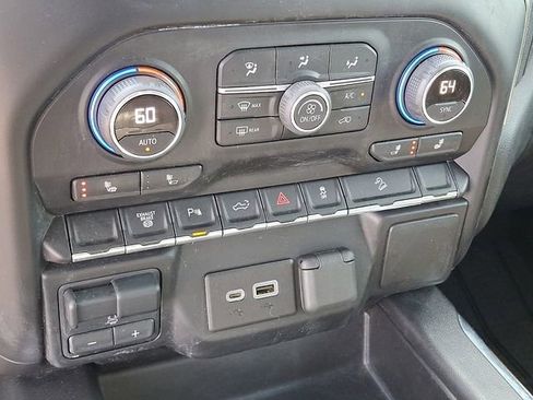 Used 2022 Chevrolet Silverado 2500 LT w/ Z71 Chrome Sport Edition image 10