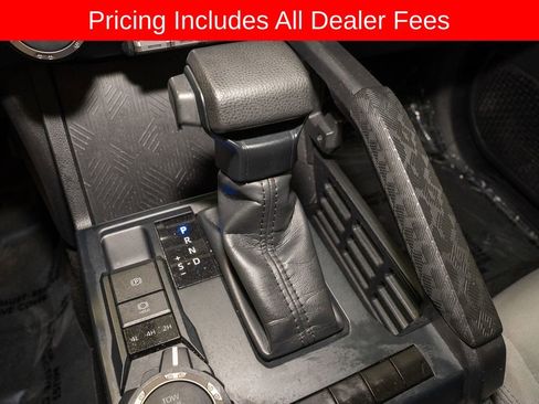 Certified 2024 Toyota Tacoma SR5 AWD/4WD image 14